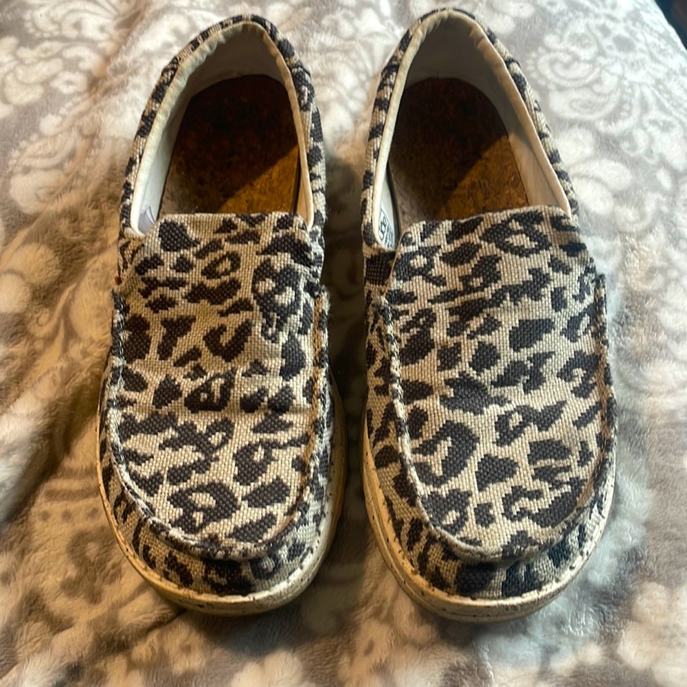 Hey Dudes women’s size 7